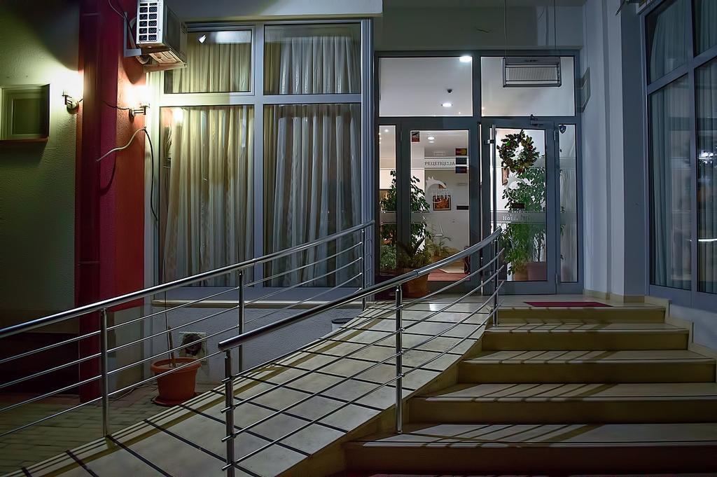 Hotel Nar Gevgelija Ngoại thất bức ảnh